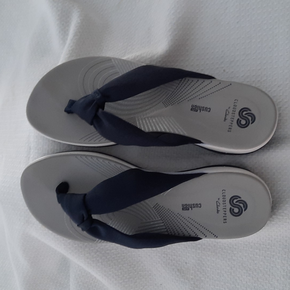 Clark's Cloudsteppers Sandals New